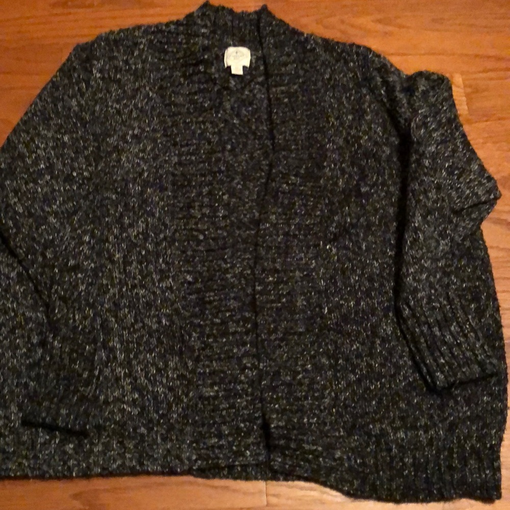 3X Black and White Cardigan Sweater